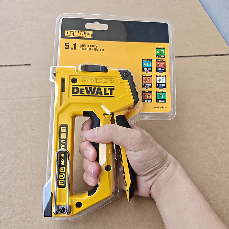 DeWALT DWHT0-TR510 Pistola de  - Stapler Heavy Duty avaliação e preço